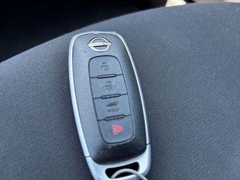 Used 2024 Nissan Sentra SV FWD image 18