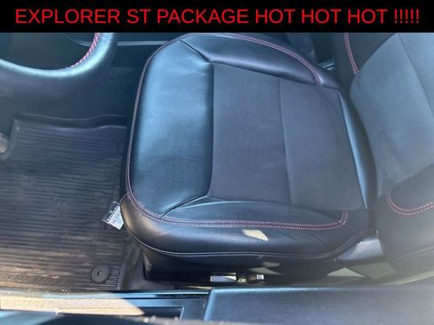 Used 2023 Ford Explorer ST-Line image 12