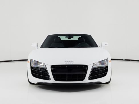 Used 2012 Audi R8 V10 AWD/4WD image 8