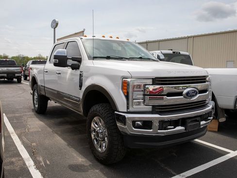 Used 2018 Ford F350 King Ranch w/ King Ranch Ultimate Package image 3