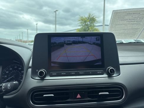 Used 2022 Hyundai Kona SE FWD image 29