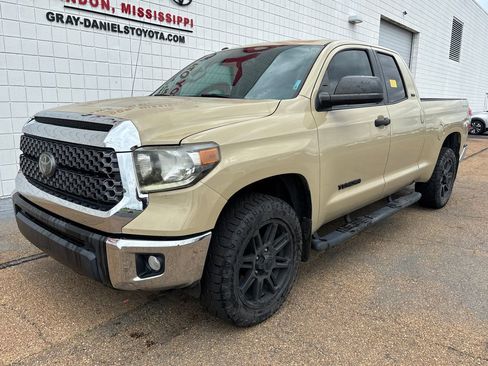 Used 2019 Toyota Tundra SR5 w/ SR5 Upgrade Package RWD image 1