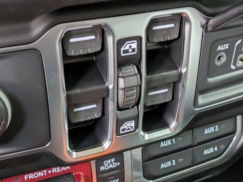 New 2025 Jeep Wrangler Rubicon w/ XTREMEE 35" Tire Package image 21