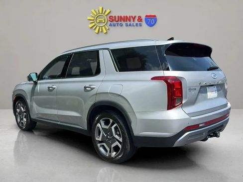 Used 2023 Hyundai Palisade SEL w/ Premium Package AWD/4WD image 6