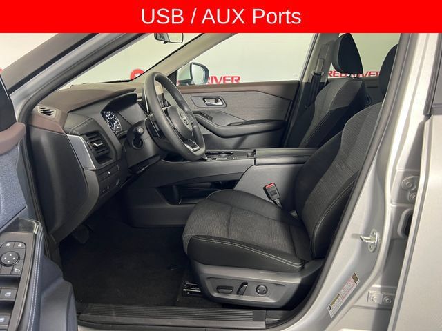 Used 2023 Nissan Rogue SV FWD image 10