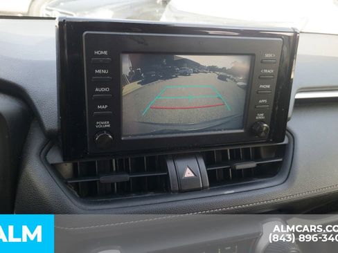 Used 2019 Toyota RAV4 LE FWD image 24