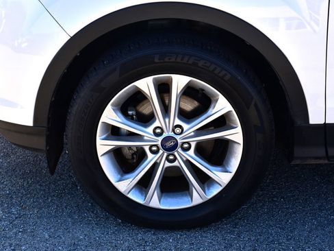 Used 2019 Ford Escape SEL FWD image 6