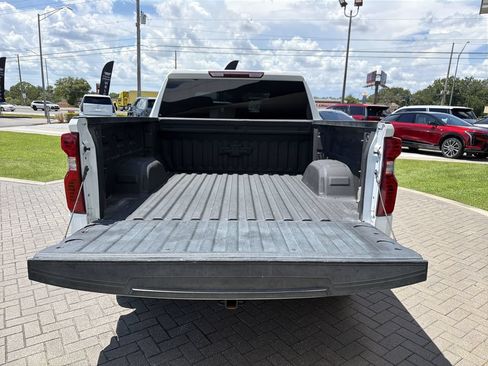 Certified 2022 Chevrolet Silverado 1500 LT RWD image 14
