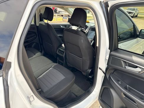 Used 2022 Ford Edge SE w/ Black Appearance Package AWD/4WD image 13