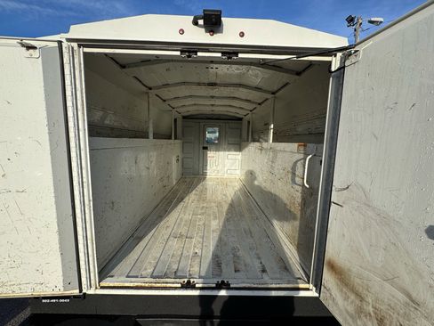 Used 2019 Ford E-350 and Econoline 350 Super Duty w/ Power Windows & Locks Group image 17