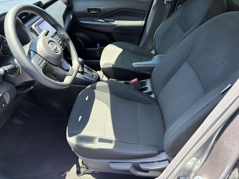 Used 2024 Nissan Kicks S FWD image 7