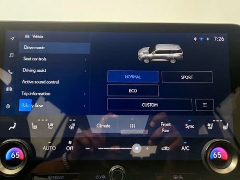 Used 2026 Lexus TX 500h AWD w/ Technology Package image 67