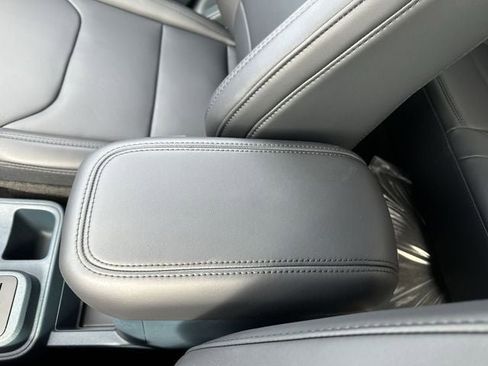 New 2025 Ford Maverick Lariat w/ Black Appearance Package image 21