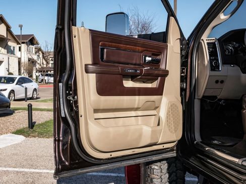 Used 2017 RAM 3500 Laramie Longhorn image 47