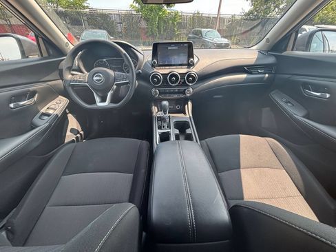 Used 2025 Nissan Sentra SV FWD image 23