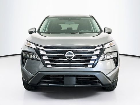 Used 2026 Nissan Rogue SV w/ Cold Weather Package image 2