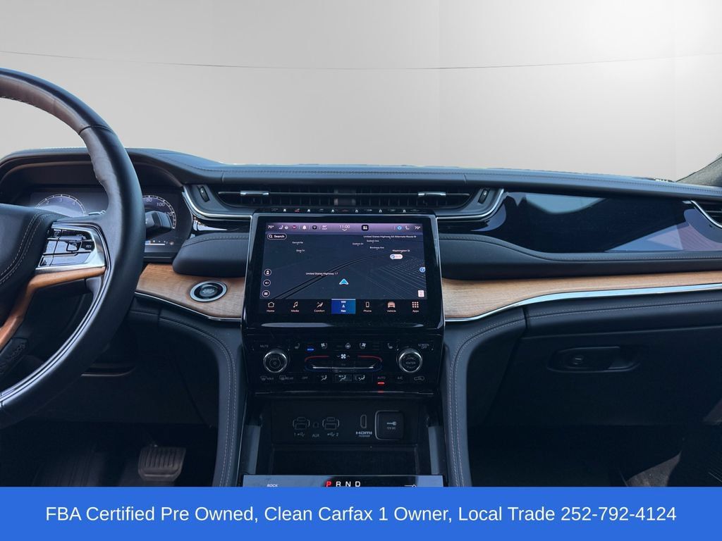 Used 2023 Jeep Grand Cherokee L Summit AWD/4WD image 11