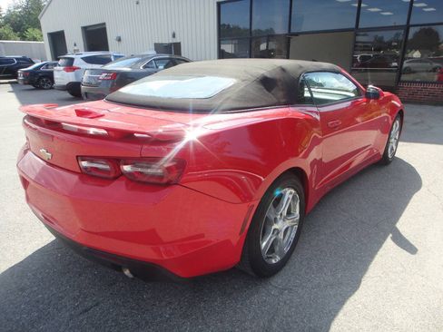 Used 2019 Chevrolet Camaro LT RWD image 6