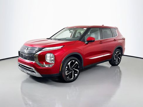 Used 2022 Mitsubishi Outlander SEL Black Edition image 4