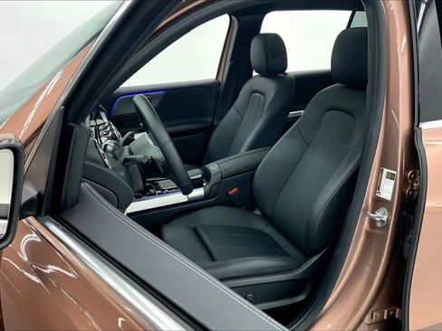 Certified 2023 Mercedes-Benz GLB 250 image 21