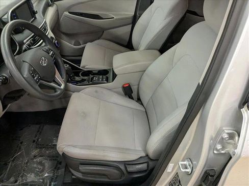 Used 2019 Hyundai Tucson SE image 19