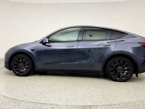 Used 2022 Tesla Model Y Performance image 8