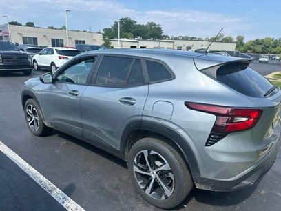 Used 2024 Chevrolet Trax RS w/ Sunroof Package