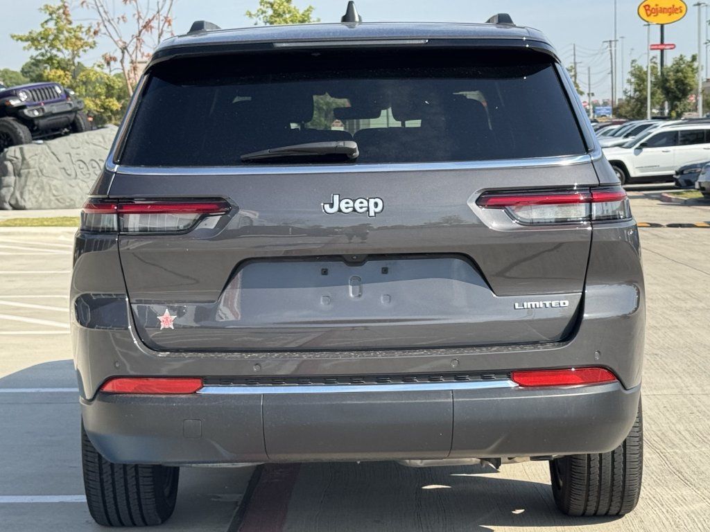 Used 2025 Jeep Grand Cherokee L Limited RWD image 5