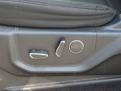 Used 2016 Ford F150 XLT w/ Equipment Group 302A Luxury AWD/4WD image 21