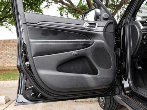 Used 2022 Jeep Grand Cherokee Limited w/ Tech Group image 51