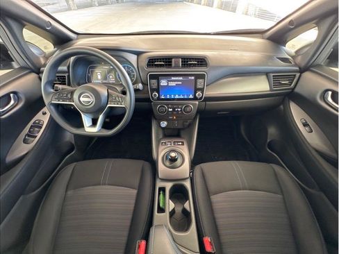 Used 2025 Nissan Leaf S FWD image 15