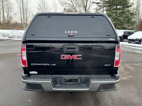 Used 2017 GMC Canyon SLT image 4