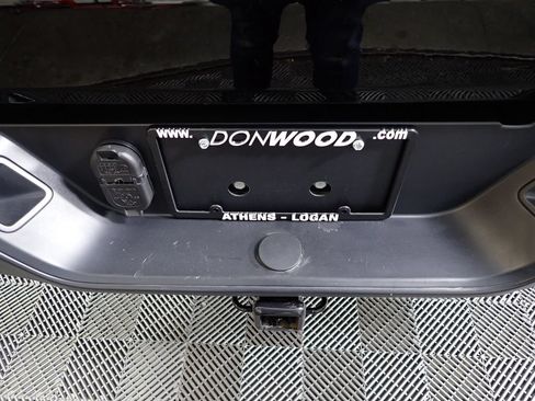 Used 2022 Jeep Gladiator Mojave w/ Cold Weather Group AWD/4WD image 13