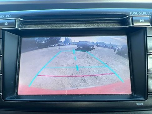 Used 2014 Toyota RAV4 LE AWD/4WD image 19