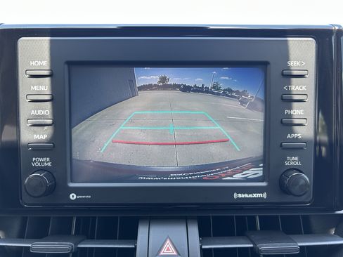 Used 2020 Toyota RAV4 XLE FWD image 28