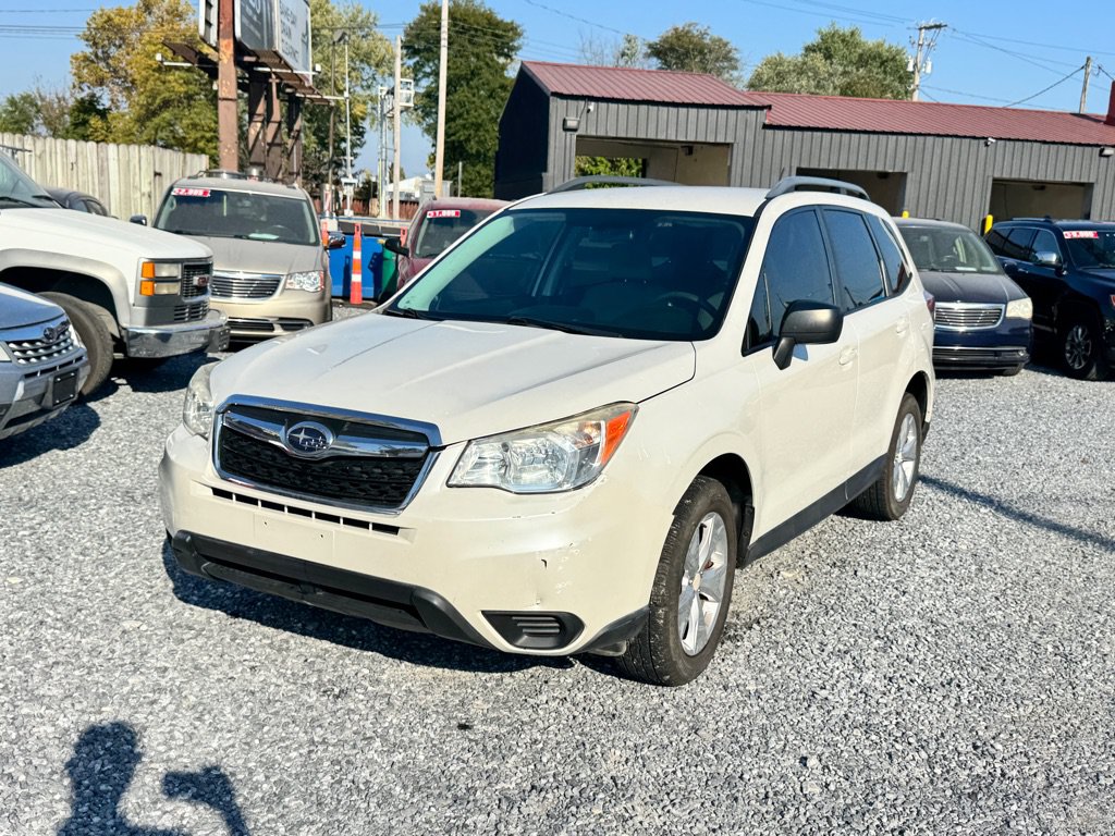 Used 2015 Subaru Forester 2.5i w/ Alloy Wheel Package AWD/4WD image 2