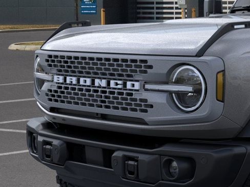 New 2025 Ford Bronco Badlands image 19