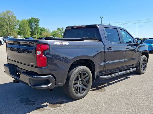 Used 2023 Chevrolet Silverado 1500 RST AWD/4WD image 25