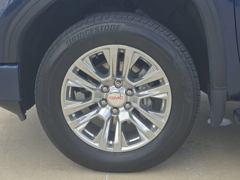 Used 2022 GMC Sierra 1500 Denali w/ Driver Alert Package II AWD/4WD image 13