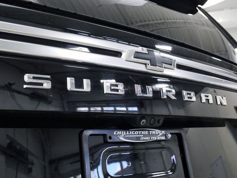 Used 2022 Chevrolet Suburban High Country AWD/4WD image 9