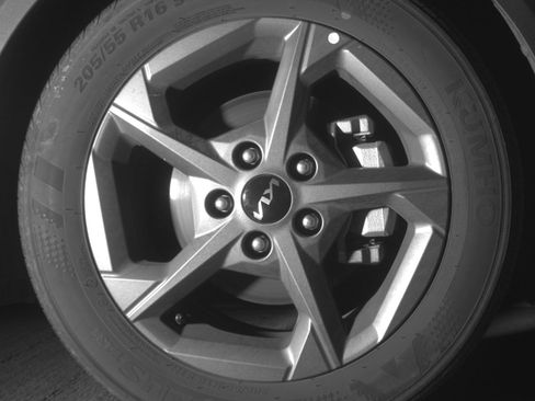 Used 2025 Kia K4 FWD image 13