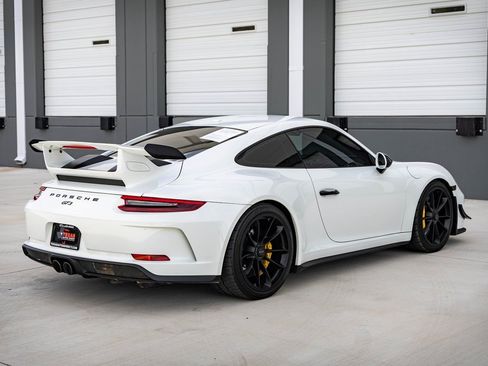 Used 2018 Porsche 911 GT3 image 13