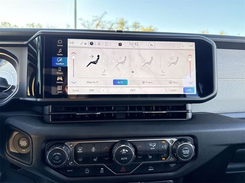 New 2026 Jeep Wrangler Sport S image 20