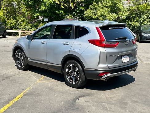 Used 2017 Honda CR-V Touring image 5