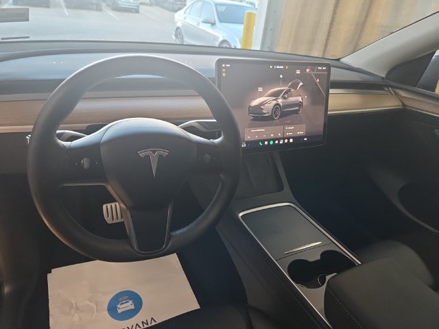 Used 2023 Tesla Model Y Performance AWD/4WD image 6