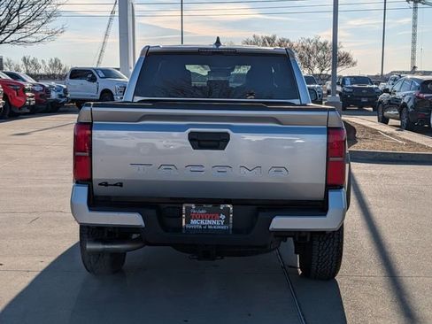 Used 2024 Toyota Tacoma TRD Off-Road image 6