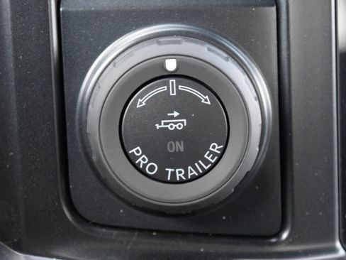 New 2026 Ford F250 Platinum AWD/4WD image 16