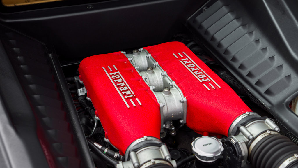 Certified 2013 Ferrari 458 Italia Coupe RWD image 32