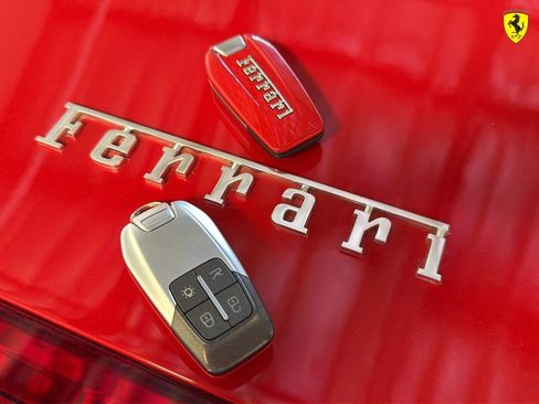 Used 2019 Ferrari Portofino image 37