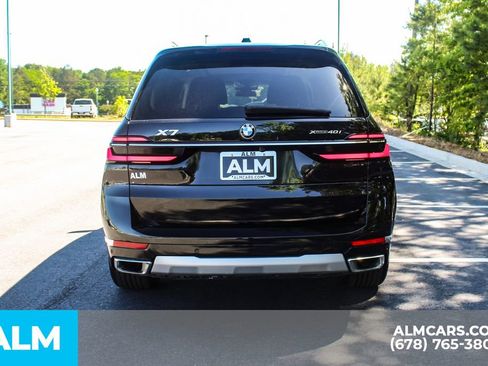 Used 2023 BMW X7 xDrive40i w/ Premium Package AWD/4WD image 11